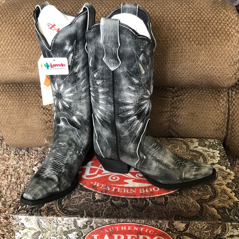 BRAND NEW WITH TAGS COWBOY 👢